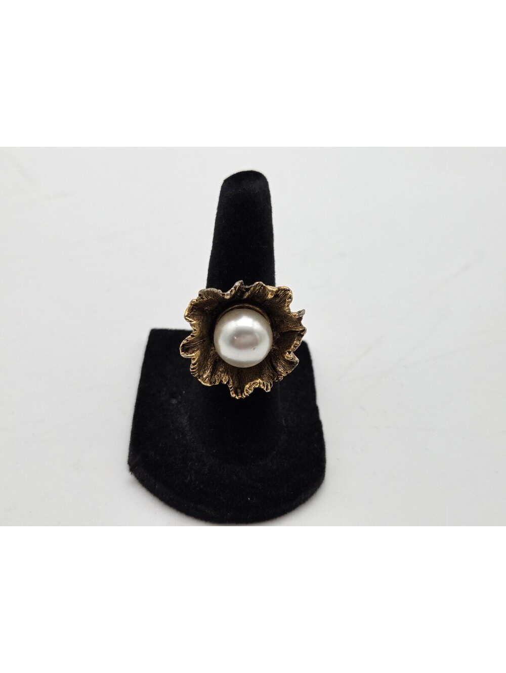 Vintage Gold Tone Flower Ring with Faux Pearl Statement Ring Size 5